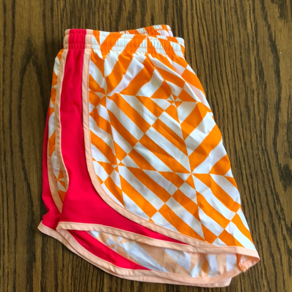 Nike running shorts - Picture 2 of 4